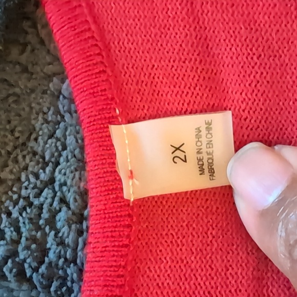 TAHARI| Cardinal Red Long Sleeve Crew Neck Sweater With Slit Rayon Blend - Picture 9 of 12